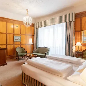 Koenig Von Ungarn Otel