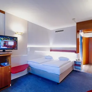 Vienna Sporthotel Otel