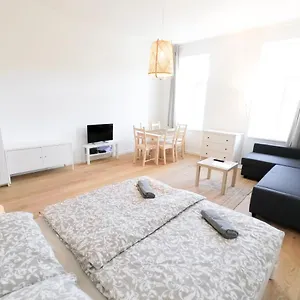 Living - Lerchenfeldergürtel Apartment